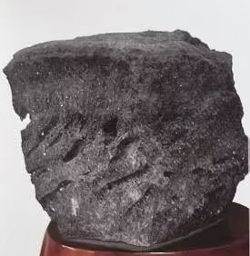 Produits au carbure de silicium noir à haute densité, à grande cristallisation